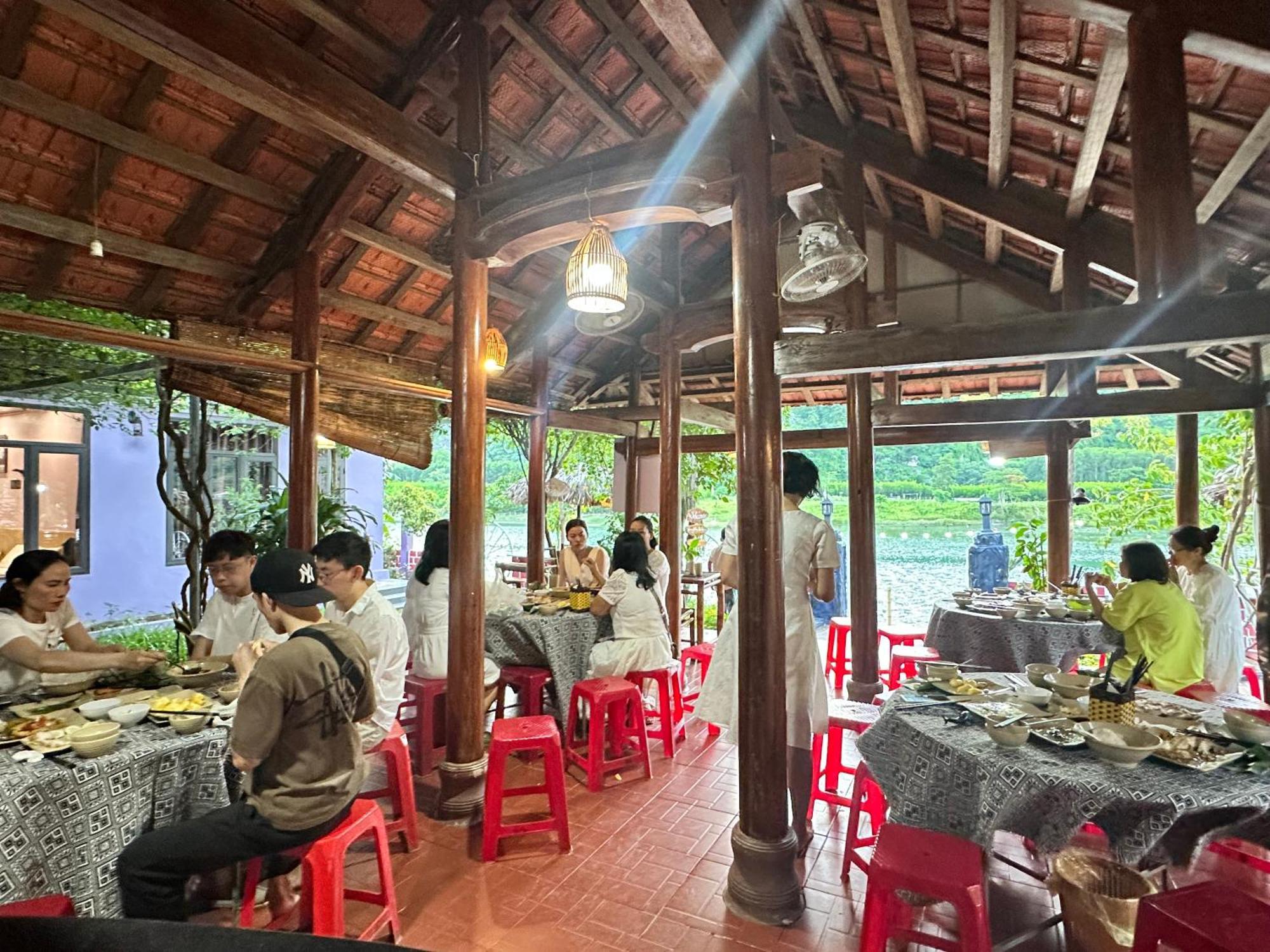 Son River House Phong Nha Esterno foto