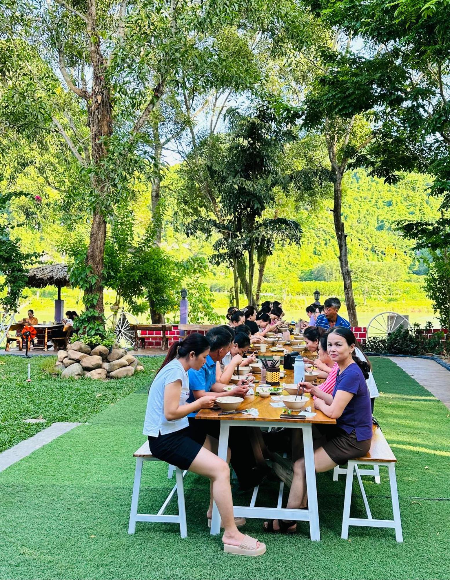 Son River House Phong Nha Esterno foto