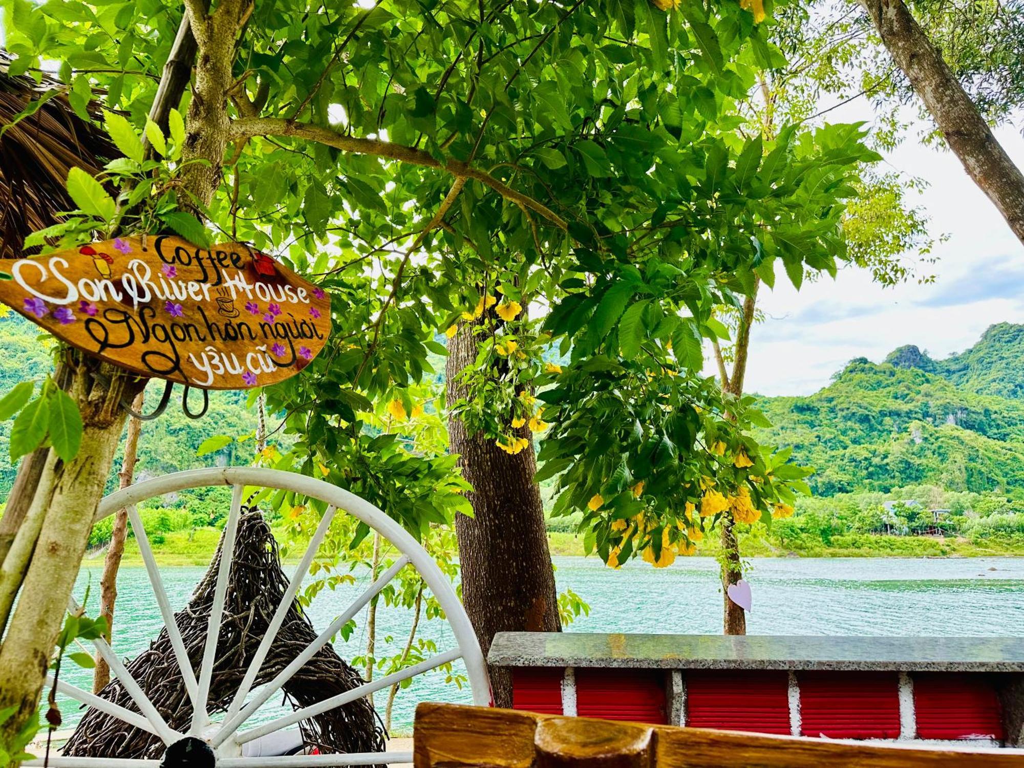 Son River House Phong Nha Esterno foto
