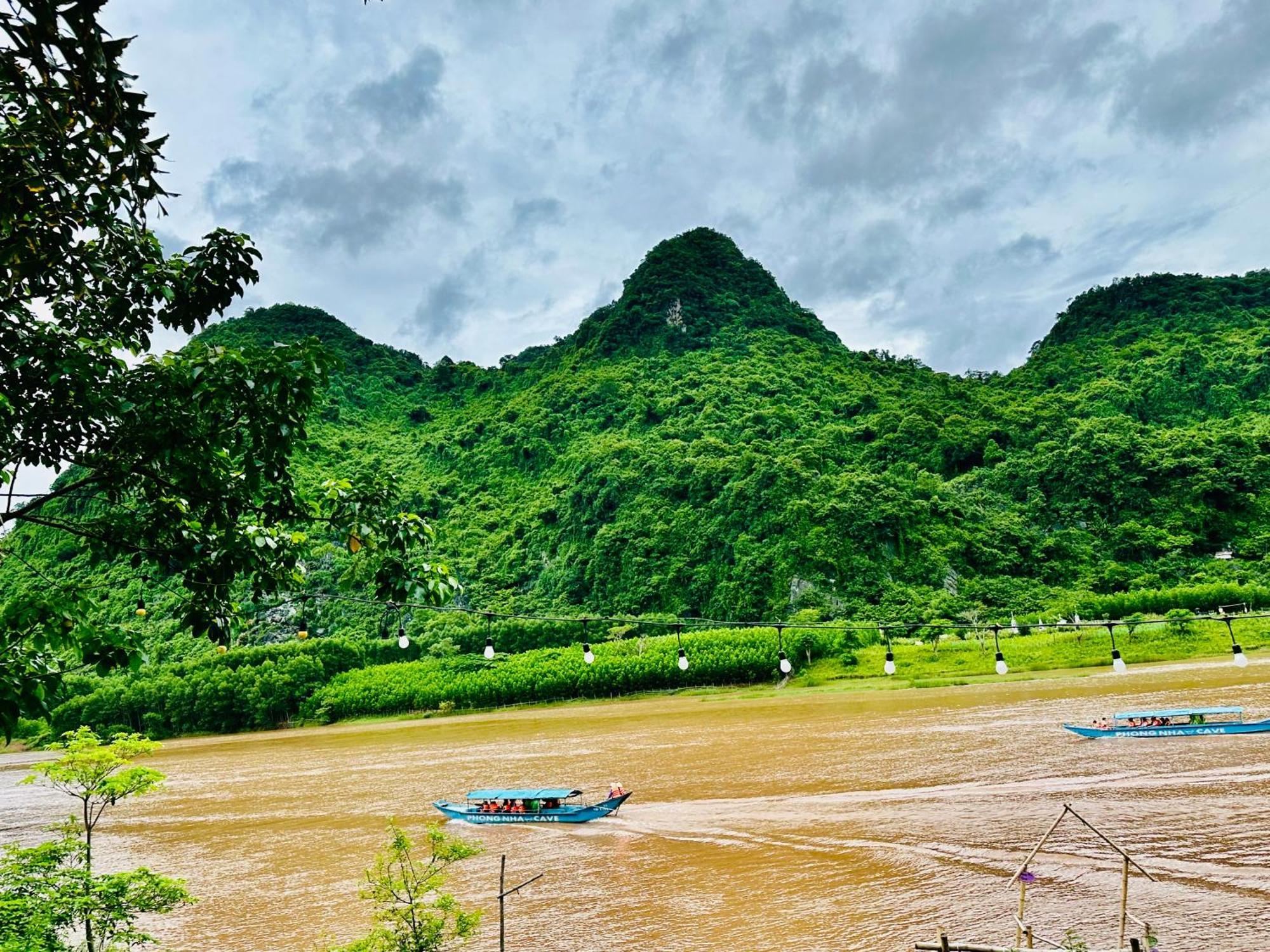 Son River House Phong Nha Esterno foto
